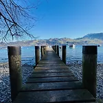 Capobnb 2min Zum See, Nahe Interlaken, Garten Spiez