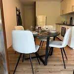 Capobnb 2min Zum See, Nahe Interlaken, Garten