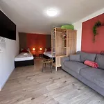 Διαμέρισμα Capobnb 2min Zum See, Nahe Interlaken, Garten Spiez