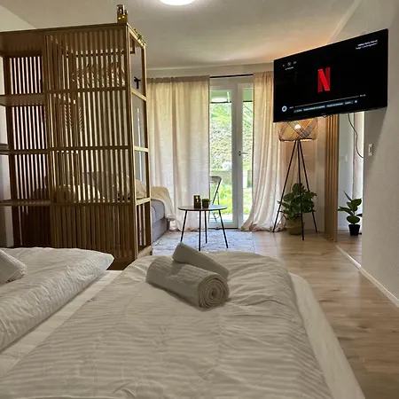 Διαμέρισμα Stilvoll, Am Thuner See, Naehe Interlaken, Familienfreundlich Mit Garten, Wifi *