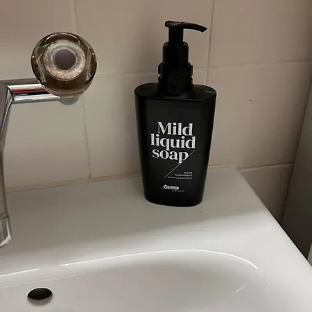 Apartment Stilvoll, Am Thuner See, Nähe Interlaken, Familienfreundlich Mit Garten, Wifi *