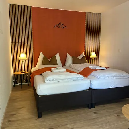 Capobnb 2min Zum See, Nahe Interlaken, Garten Lejlighed Spiez
