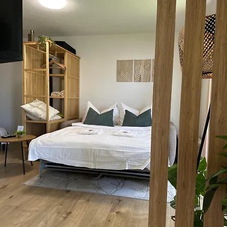 Capobnb 2min Zum See, Nahe Interlaken, Garten Lejlighed Spiez