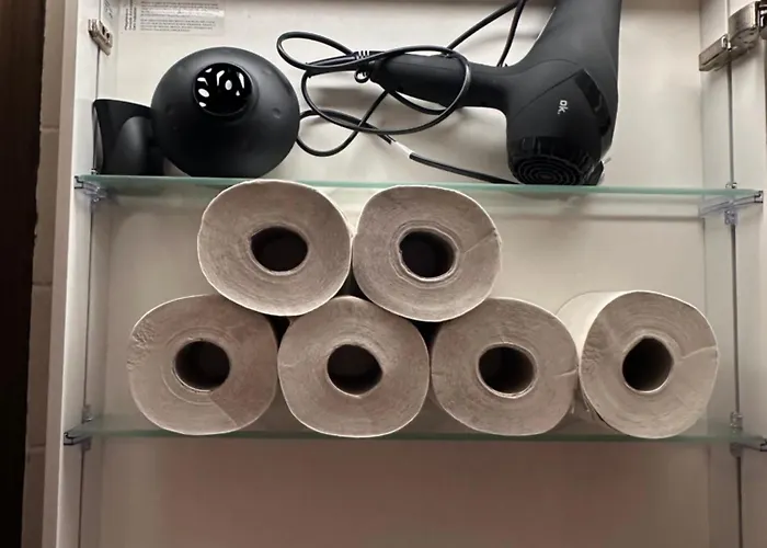 Capobnb 2min Zum See, Nahe Interlaken, Garten Spiez