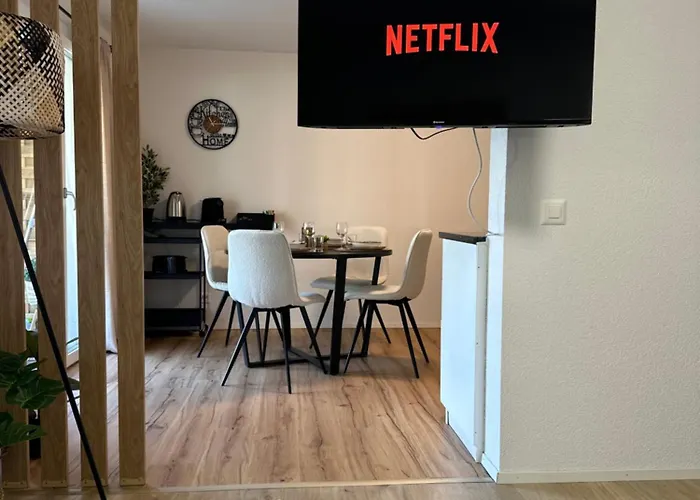Capobnb 2min Zum See, Nahe Interlaken, Garten Apartman